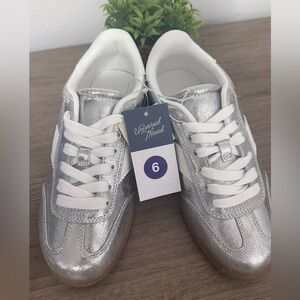 Universal Thread Metallic Silver Women's Sneakers